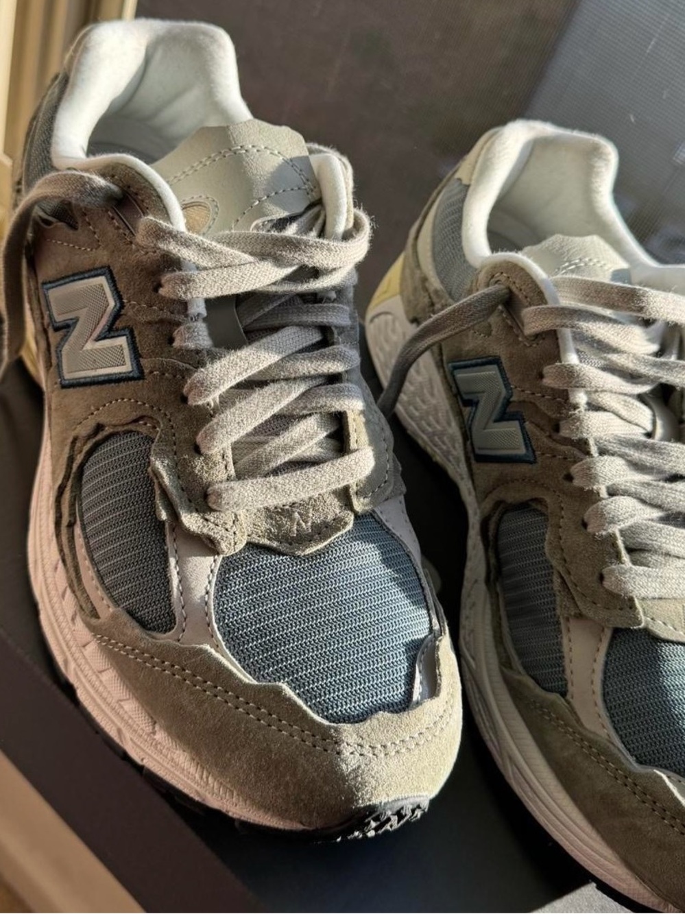 New Balance 2002R Protection Pack Mirage Grey Sneakers Gray & Yellow US 7.5 D